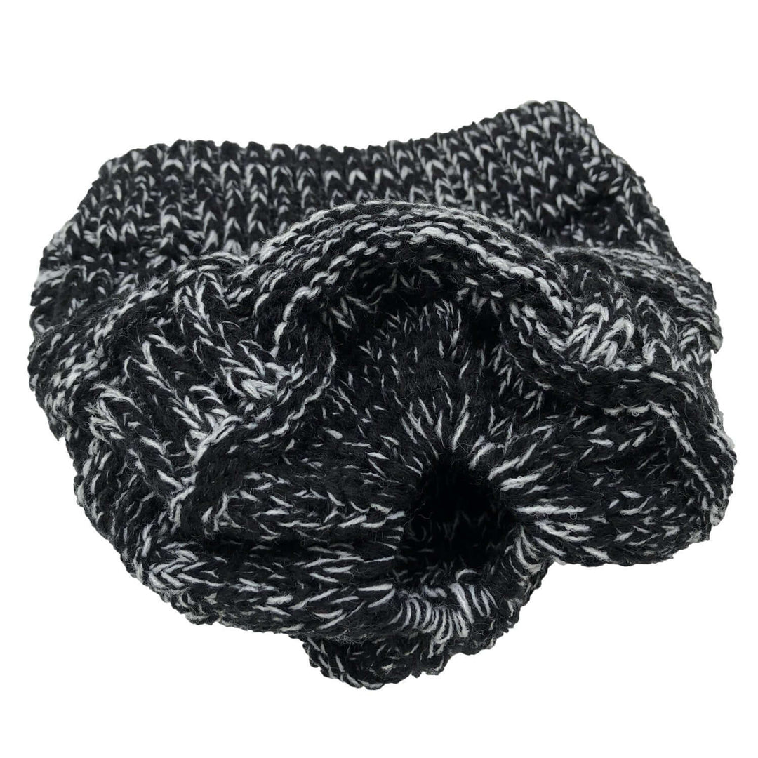 Winter Hats For WomenWinter Hats For WomenSoft Knit Ponytail Winter Hats For Women Head Circumference: Adjustable Length*Width: 21cm*20cm (Fit On Most Women) Material: Wool As you know, the different computers display colors differently, the color of the