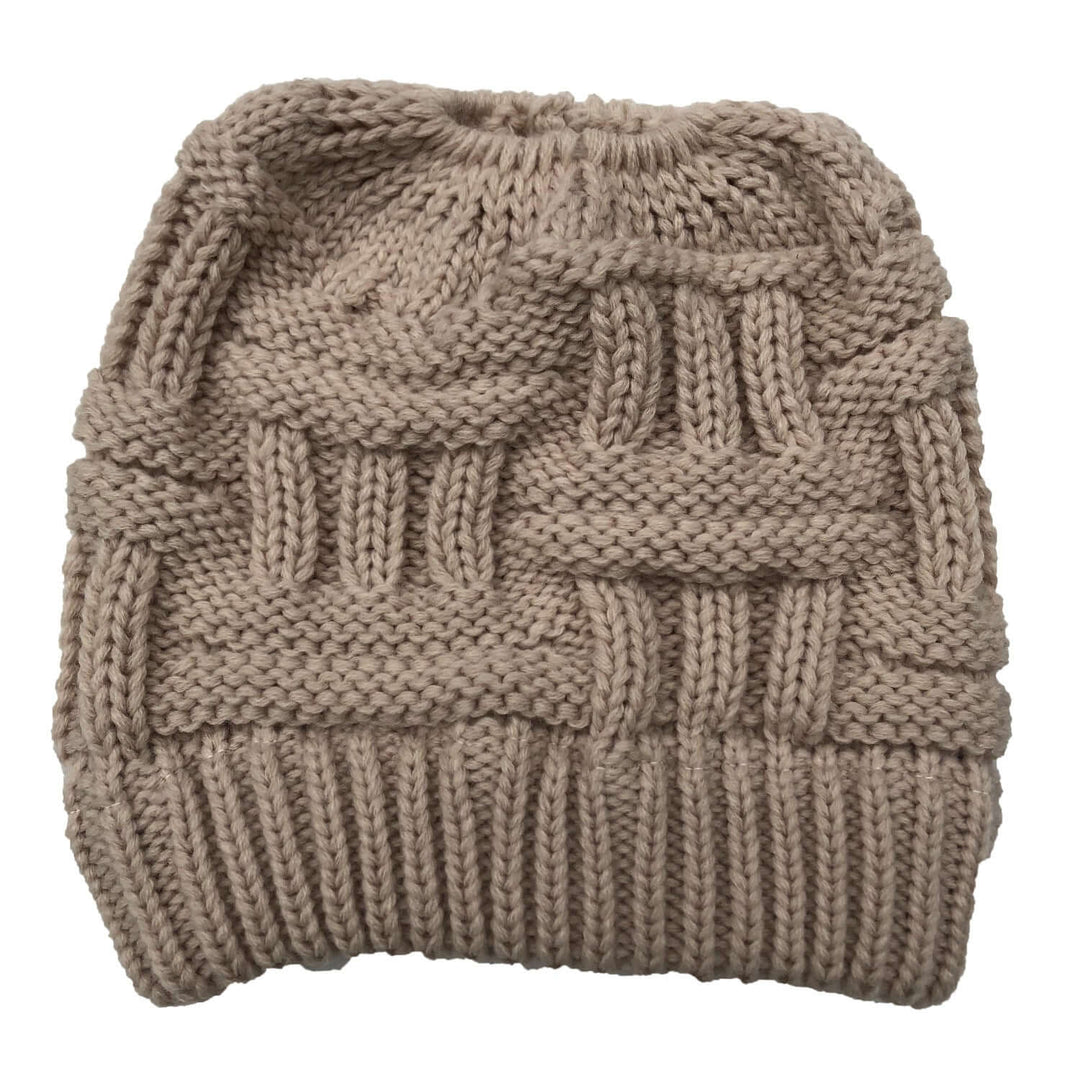 Winter Hats For WomenWinter Hats For WomenSoft Knit Ponytail Winter Hats For Women Head Circumference: Adjustable Length*Width: 21cm*20cm (Fit On Most Women) Material: Wool As you know, the different computers display colors differently, the color of the